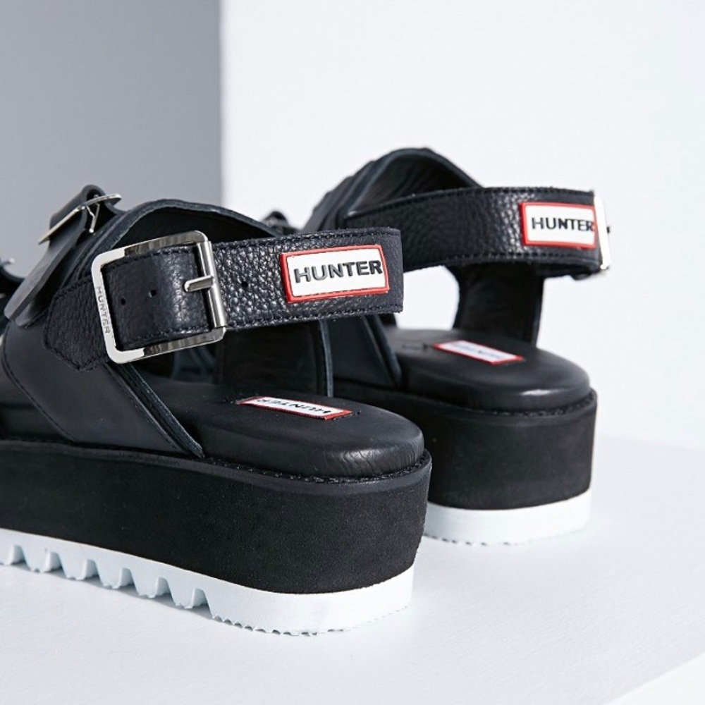 Hunter platform sandals